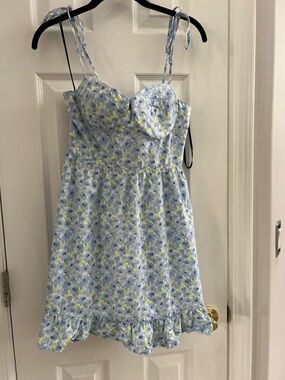 🩵💛Forever 21 Light Blue Floral Mini Dress
